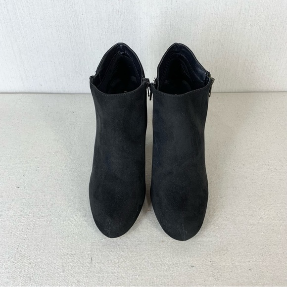 Madden Girl~Women’s ‘Party’ Black Faux Suede Block‎ Heel Bootie~Sz 10 - Picture 3 of 13